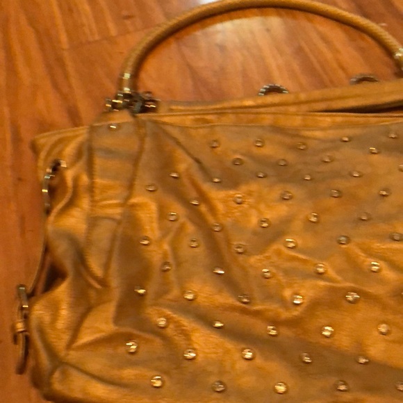 Gold Handbag - Picture 2 of 4